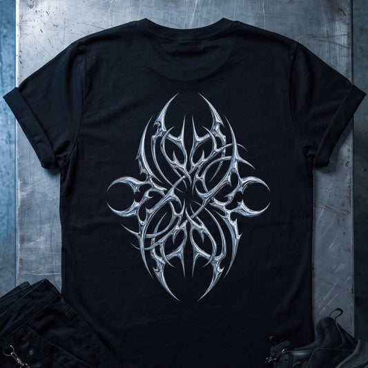 T-shirt graphique dos tribal — Motif tribal flamme argentée